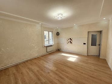 Дома: 🏡 Срочная продажа 2-этажного дома в ж/м Ак-Орго, Бишкек! ✨ 177 м² | 5 — 2
