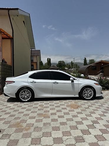 Унаа сатуу: Toyota Camry: 2018 г., 2.5 л, Автомат, Бензин, Седан — 3
