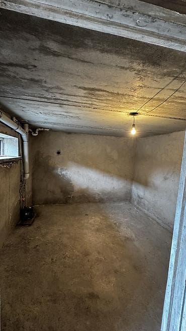 продаю дом с люксембург: Продаётся частный жилой дом 4 сотых - Двухэтажное капитальное — 3