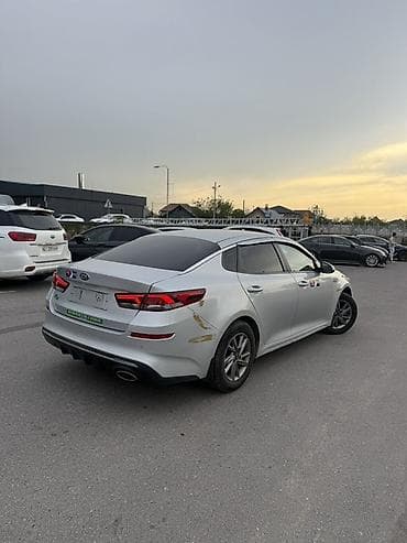 bid e5: Kia K5: 2019 г., 2 л, Газ, Седан — 4