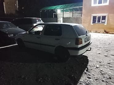 аварийный голф: Volkswagen Golf: 1993 г., 1.8 л, Механика, Бензин, Хэтчбэк — 4