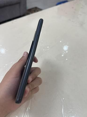 xiaomi mi pad 5: Смартфон на Android с каплевидным вырезом фронтальной камеры и большим — 4