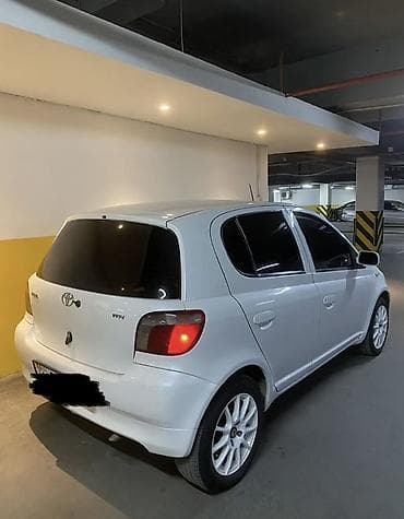 mini car: Toyota Vitz: 2000 г., 0.9 л, Автомат — 5