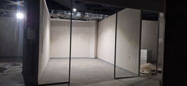 3 мкр: Сдаю Торговое место, В торговом центре, 28 м² Не действующий, Без оборудования, Без ремонта, Электричество, Видеонаблюдение и сигнализация — 4