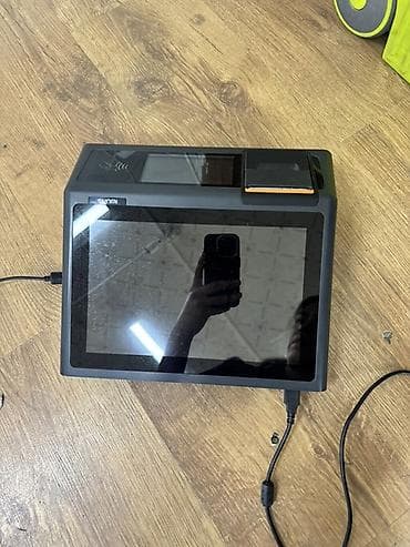 черный ящик: POS-терминал Mini D2 с сенсорным экраном и сканер штрих‑кодов — 2