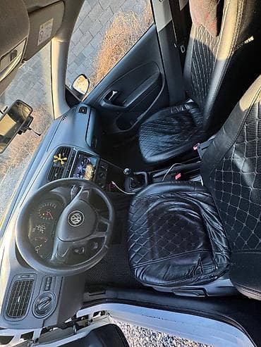 бишкек пасат: Volkswagen Polo: 2016 г., Седан — 6