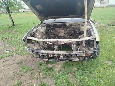 Кузов седана для разборки/восстановления - Тип: кузов седан (4