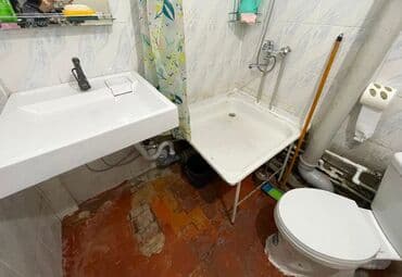 продаю дом гостиничного типа: 1 комната, 17 м², Общежитие и гостиничного типа, 3 этаж, Евроремонт — 5