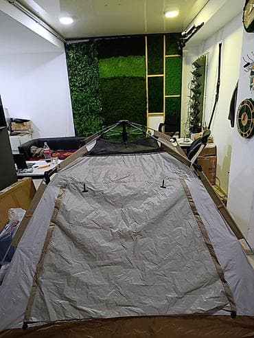 Спорт и хобби: Сдаю в аренду палатки: ⛺ Большая палатка — на 7 человек * Вмещает до — 3