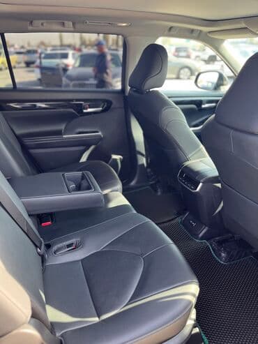 купить авто без посредников от хозяина недорого: Toyota Highlander: 2023 г., 2 л, Типтроник, Бензин, Кроссовер — 8