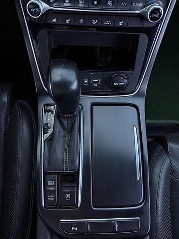 гелий газ: Hyundai Grandeur: 2017 г., 3 л, Автомат, Газ, Седан — 10