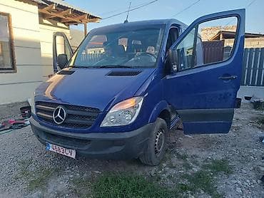 бутка грузовой: Легкий грузовик, Mercedes-Benz, Б/у — 4