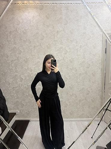 одежда для мусульманок: Женский комплект и базовые лонгсливы 1) Костюм из мягкого трикотажа — 1