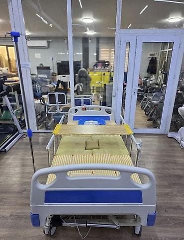 Функциональная медицинская кровать с электроприводом - Трехсекционная — 1