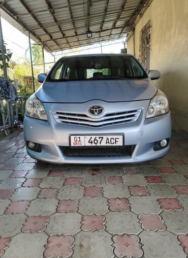 фиат добло: Toyota Verso: 2009 г., Автомат, Универсал — 2