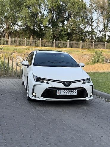 бампер рх300: Toyota Corolla: 2021 г., 1.8 л, Вариатор, Гибрид, Седан — 6