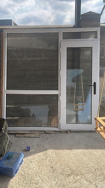 проем в стене: Панорамное окно с дверью — 3