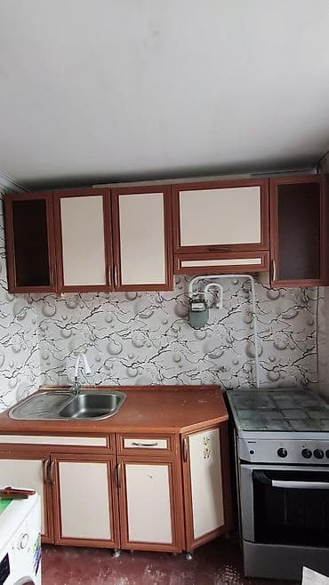 корал: Отдам даром!!!
Состав: спальный/кухонный гарнитур, чугунная ванна — 3