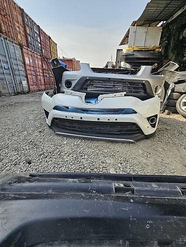 bmw 5 e60: Toyota rav4 2017 бампер 
б/у оргинал — 4