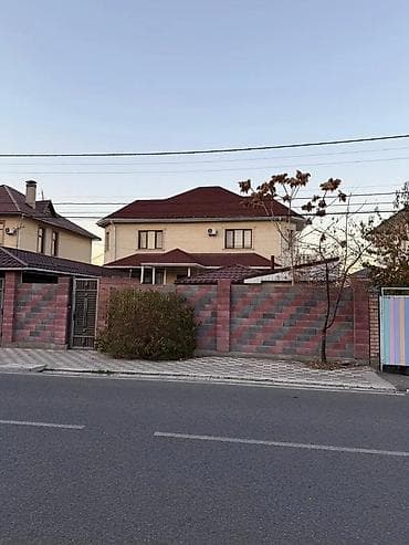 Дом с участком для проживания и работы - Двухэтажный капитальный дом