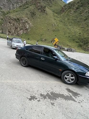 colf 2: Toyota Avensis: 2002 г., 2 л, Автомат, Бензин, Седан — 6