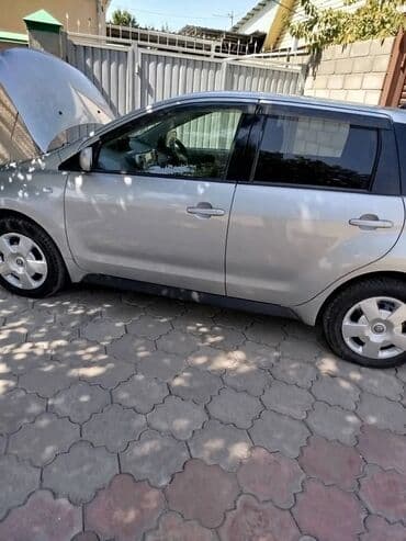 corolla e120: Toyota ist: 2003 г., 1.3 л, Автомат, Бензин, Хэтчбэк — 3