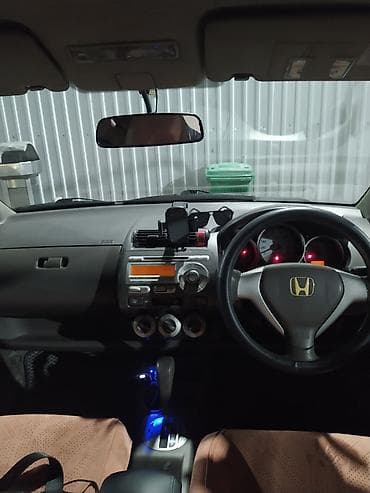 хонда фит гранат: Honda Fit: 2005 г., 1.3 л, Вариатор, Бензин, Хэтчбэк — 8