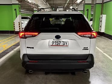 byd e2 2023: Toyota RAV4: 2021 г., 2.5 л, Автомат, Гибрид, Кроссовер — 8