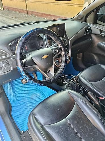 Транспорт: Chevrolet Spark: 2016 г., 1 л, Робот, Бензин, Хэтчбэк — 3