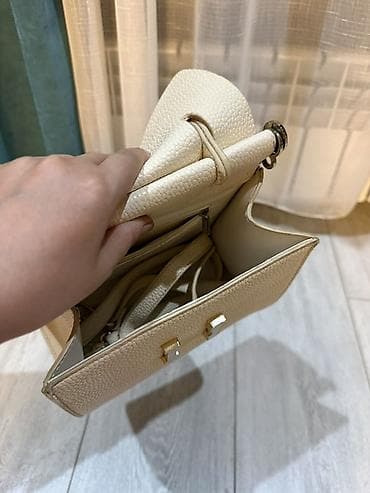 armani code: Классическая сумка, Armani, Китай, Материал: Экокожа, Жёсткая конструкция, Женские, Б/у — 3