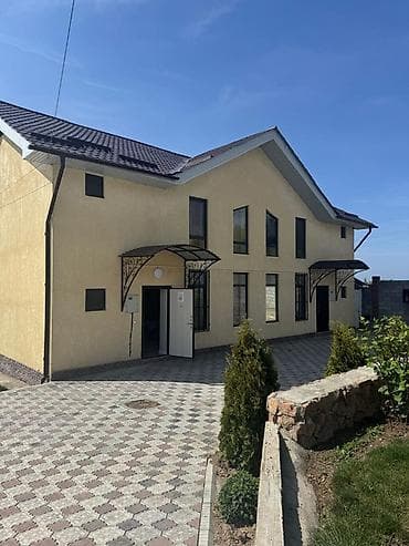 загородные домики: Сдается коттедж с террасами и большим двором на сезон в селе Корумду — 1