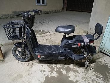 эл скутер: Электрический скутер BICINI SK8 (черный) - Компоновка: классический — 3