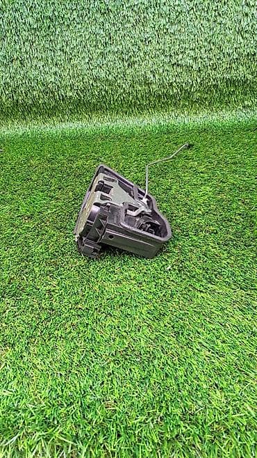 philips xenium w7555: Замок задней левой двери BMW е70 Номер 7202 147 Состояние отличное В — 2