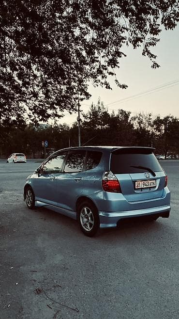 Honda Fit: 2003 г., 1.5 л, Вариатор, Бензин, Хэтчбэк