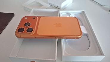 iphone xp: IPhone 17 Pro, Б/у, 256 ГБ, Оранжевый, Коробка, 98 % — 4