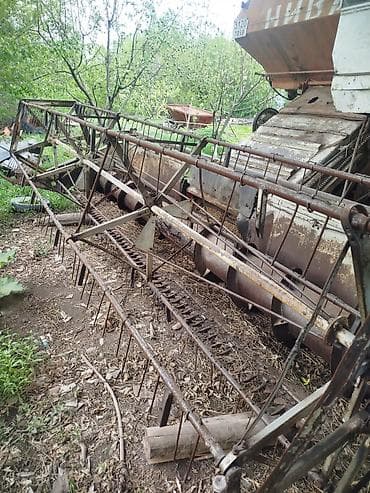 мтз 1222: Разбрасыватель минеральных удобрений прицепн. 4 тоник. Продаю СК5 — 5