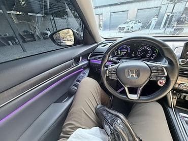 Продажа авто: Honda Accord: 2019 г., 2 л, Вариатор, Гибрид, Седан — 8