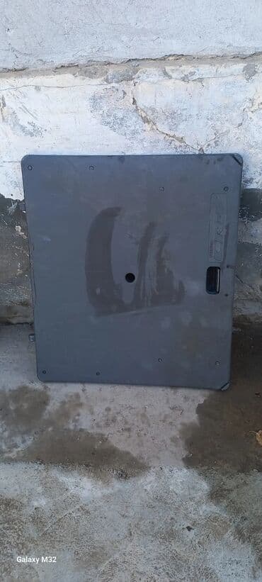 купить шиномонтажное оборудование в бишкеке: Продается складной столик для багажника Хонда СРВ РД 1.2000 года — 8