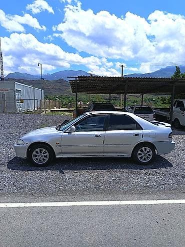 Транспорт: Honda Civic: 1992 г., 1.6 л, Механика, Бензин, Седан — 2