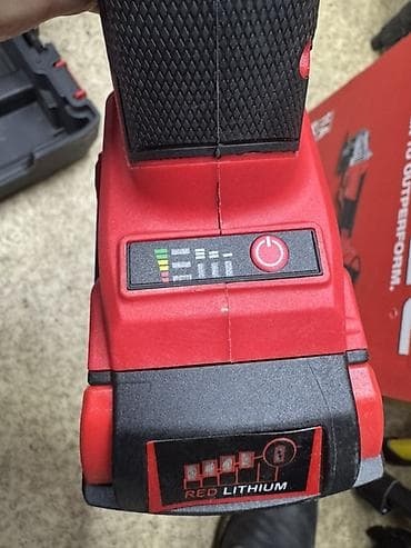 Араалар: Аккумуляторная угловая шлифмашина Milwaukee M88 FSAG125XB Болгарка — 2