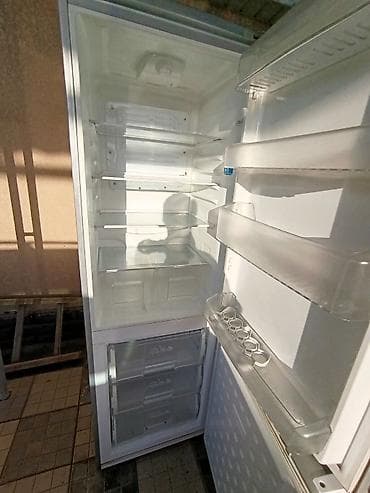 морозильные камеры beko: Холодильник Beko, Двухкамерный, De frost (капельный), 60 * 180 * 60 — 1