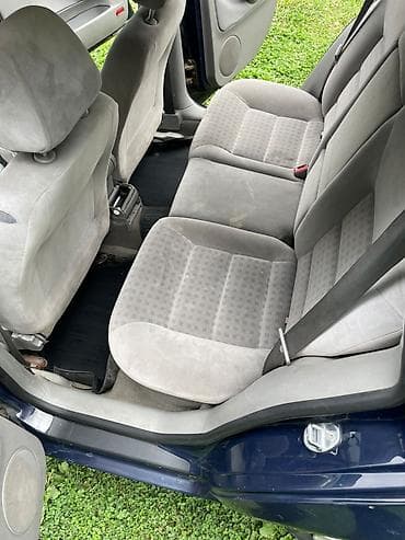 Volkswagen Golf Variant: 2002 г., 1.6 л, Автомат, Бензин, Универсал — 8