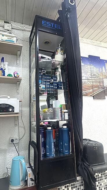 ремонт витрин: Витрина ESTEL Professional для салона красоты/парикмахерской. - — 1