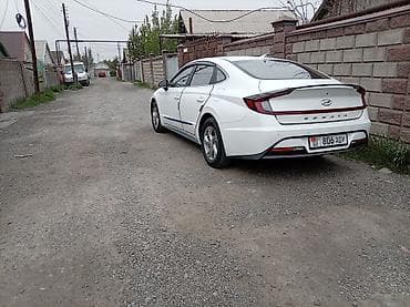 Продажа авто: Hyundai Sonata: 2022 г., 2 л, Автомат, Газ, Седан — 4