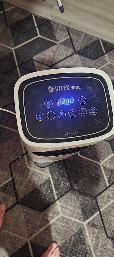 мышыка ат: Аба тазалагыч Vitek Пол үстү — 1