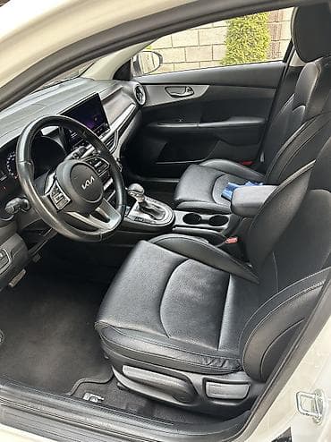 Kia K3: 2021 г., 1.6 л, Вариатор, Бензин, Седан — 5
