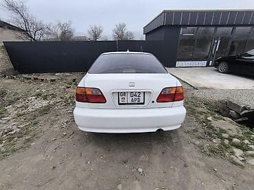 Honda Civic: 2000 г., 1.5 л, Автомат, Бензин, Седан — 4