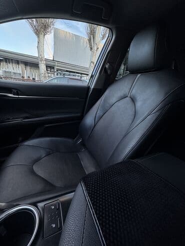 Продажа авто: Toyota Camry: 2020 г., 2.5 л, Автомат, Бензин, Седан — 9