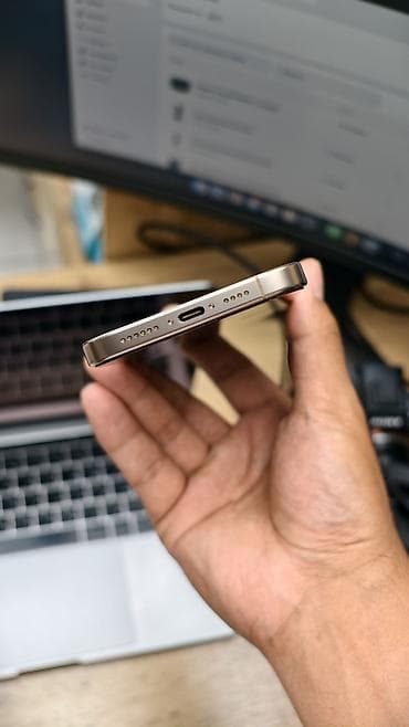 IPhone 16 Pro Max, Б/у, 256 ГБ, Desert Titanium, Защитное стекло, 91 % — 2