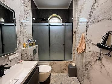 дом район тэц: 📍ул. Кишинёвская 🔘7-комнатный 🔘Этажи 2 🔘260,4м² 🔥 Продаётся — 9